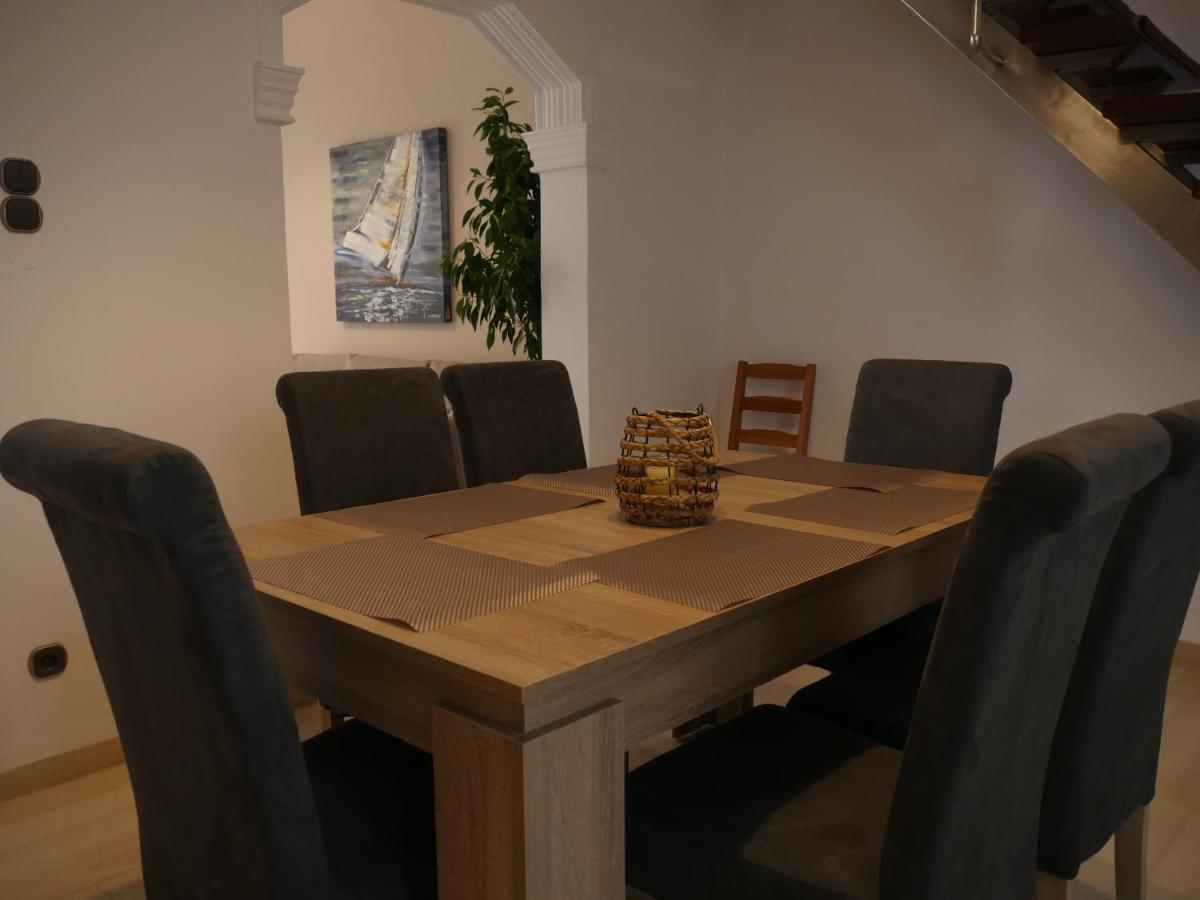Sea Breeze-Vaporia-Syros Apartment Ермополи Екстериор снимка