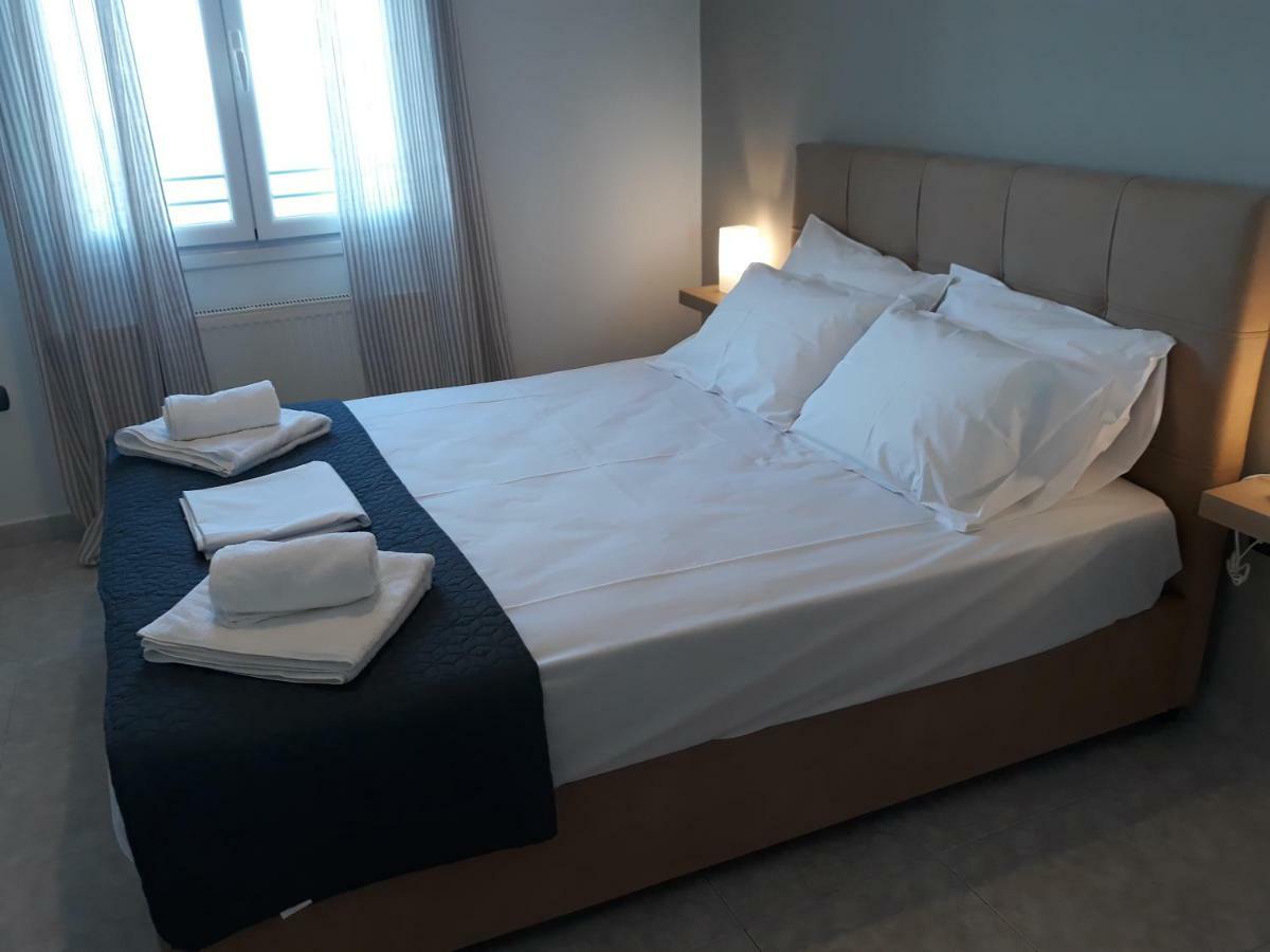 Sea Breeze-Vaporia-Syros Apartment Ермополи Екстериор снимка
