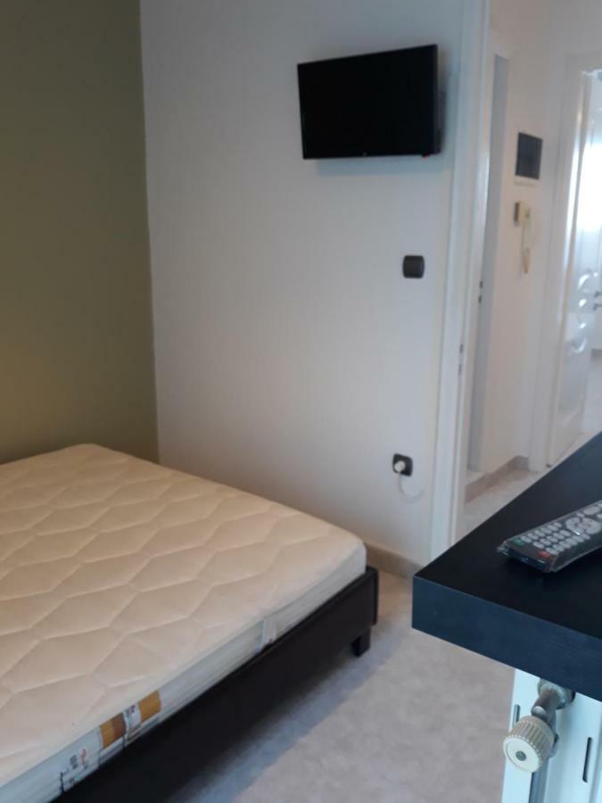 Sea Breeze-Vaporia-Syros Apartment Ермополи Екстериор снимка